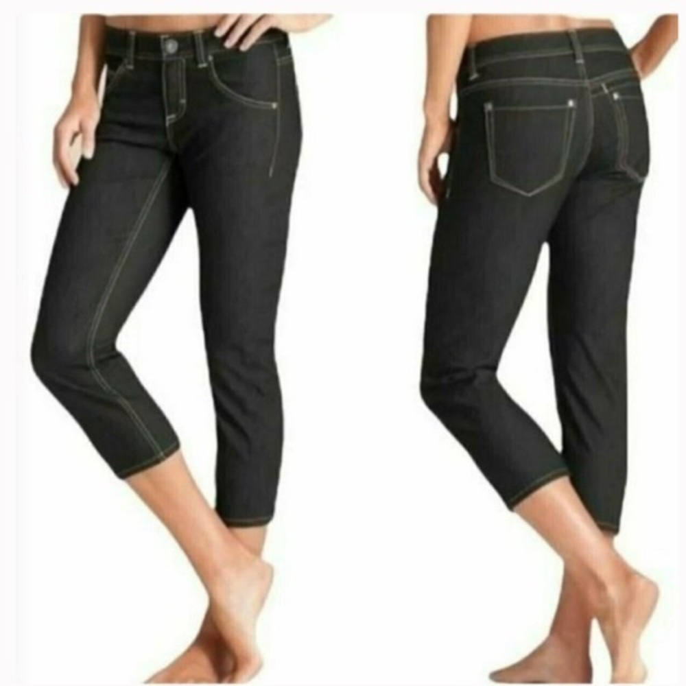 ❤️FINAL SALE❤️ Athleta Deep Blue-Black Frontier Denim Stretch Capri Size 2